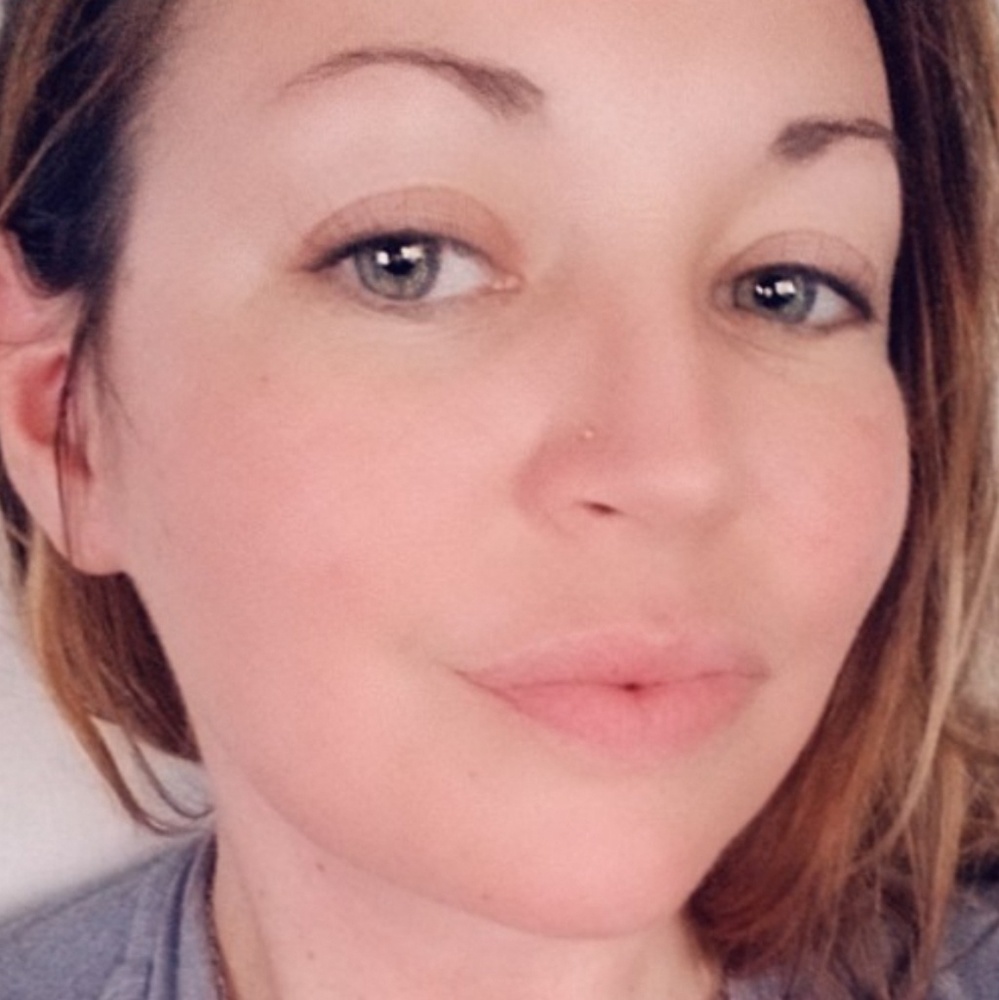 Meet your Posher, Whitney